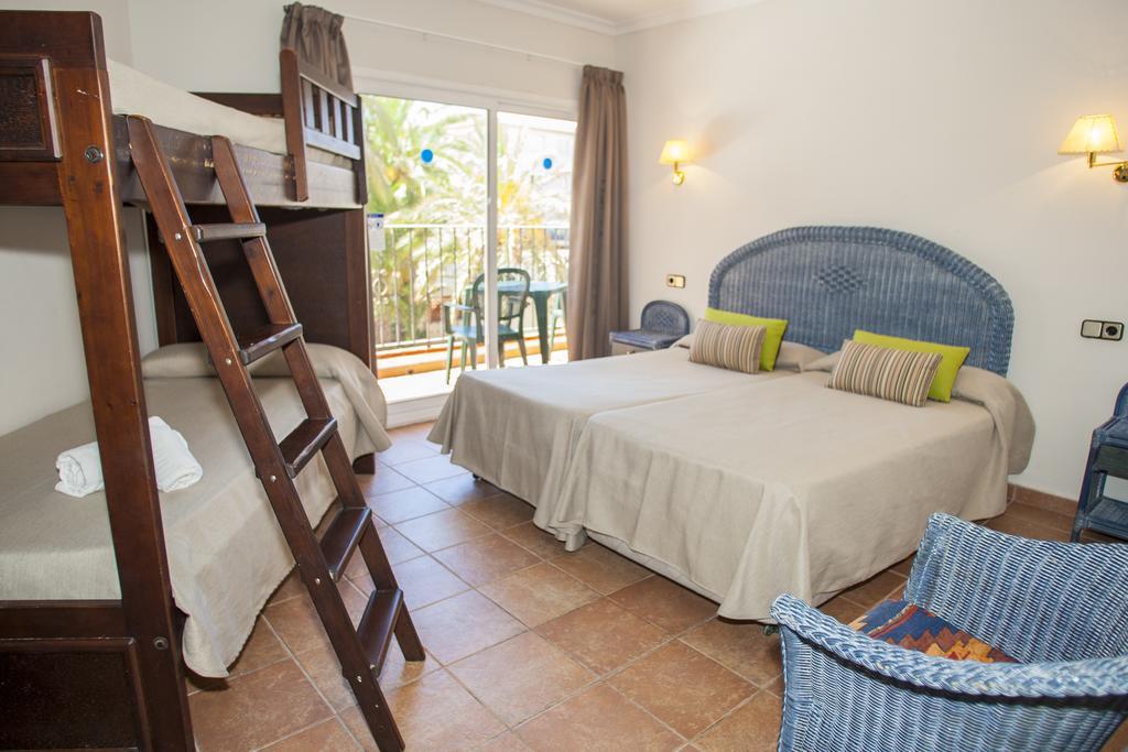 Hotel Comarruga Platja Exteriör bild