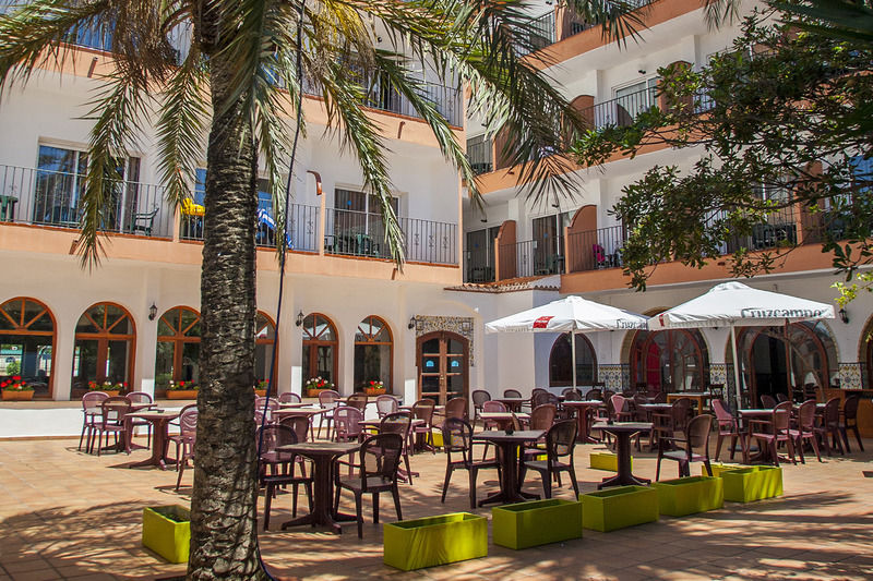 Hotel Comarruga Platja Exteriör bild