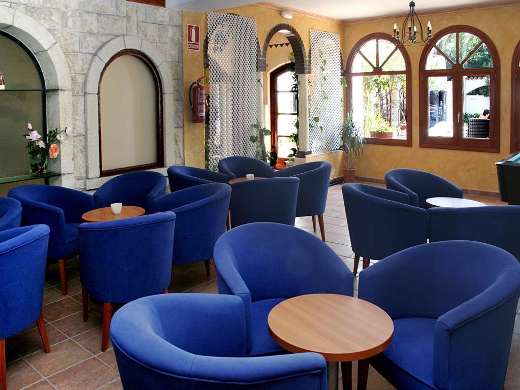Hotel Comarruga Platja Exteriör bild