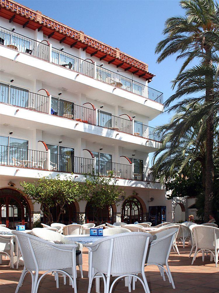 Hotel Comarruga Platja Exteriör bild