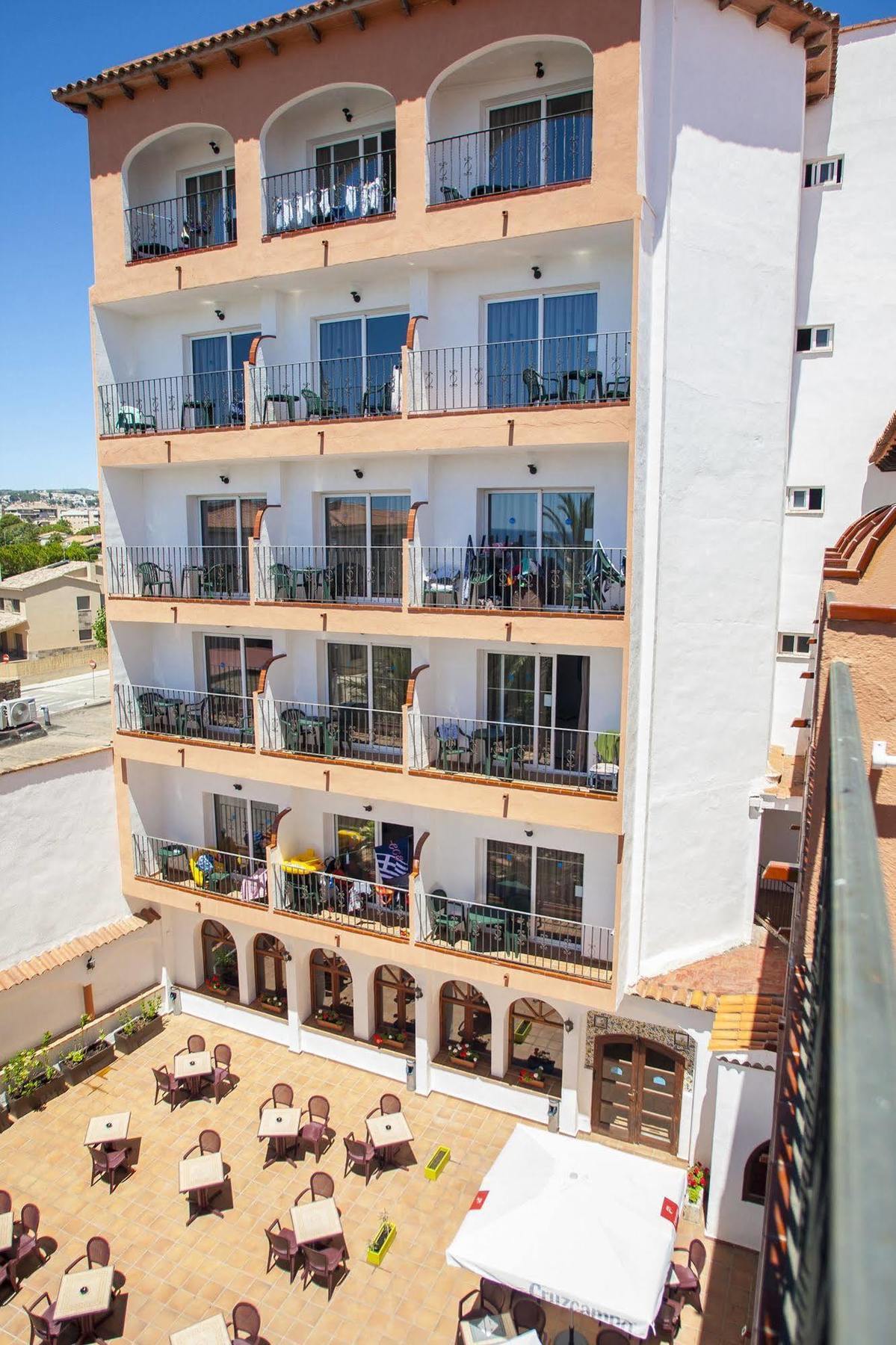 Hotel Comarruga Platja Exteriör bild